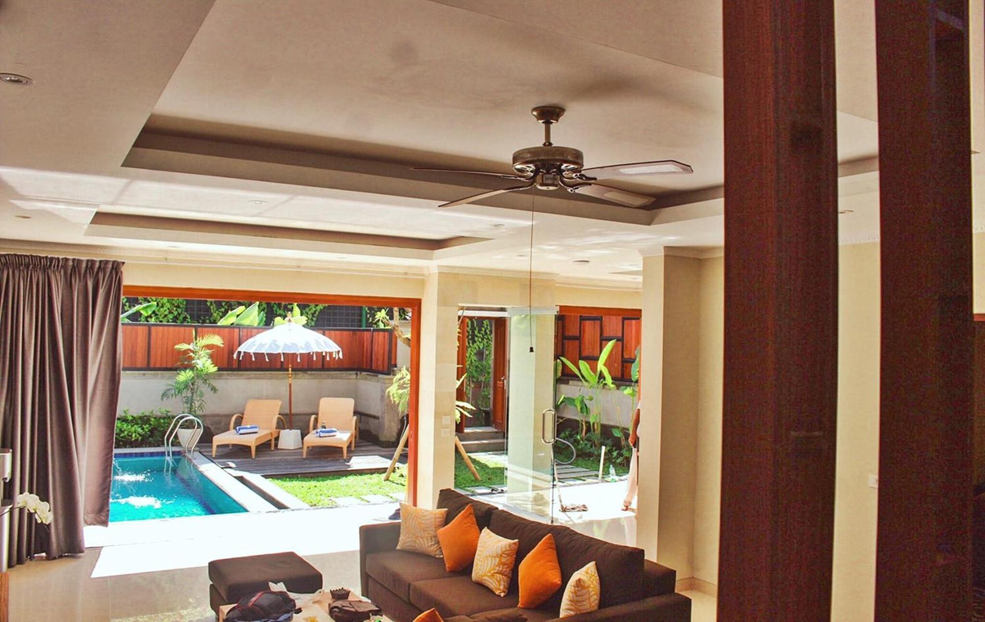 Kubu Gwk Resort Jimbaran  Bilik gambar